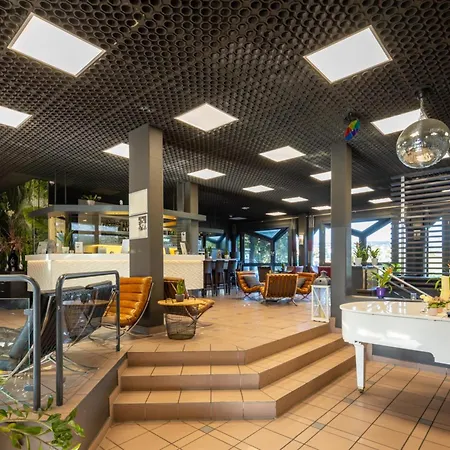 Loftstyle Gerlingen, Sure Collection By Western Gerlingen