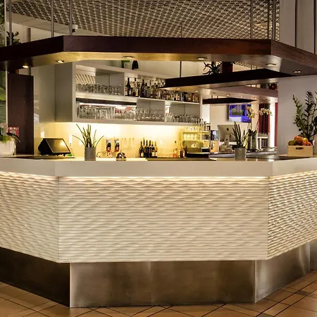 Loftstyle Gerlingen, Sure Collection By Western