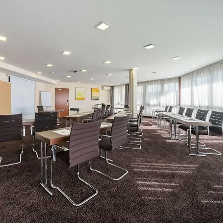 Loftstyle Gerlingen, Sure Collection By Western